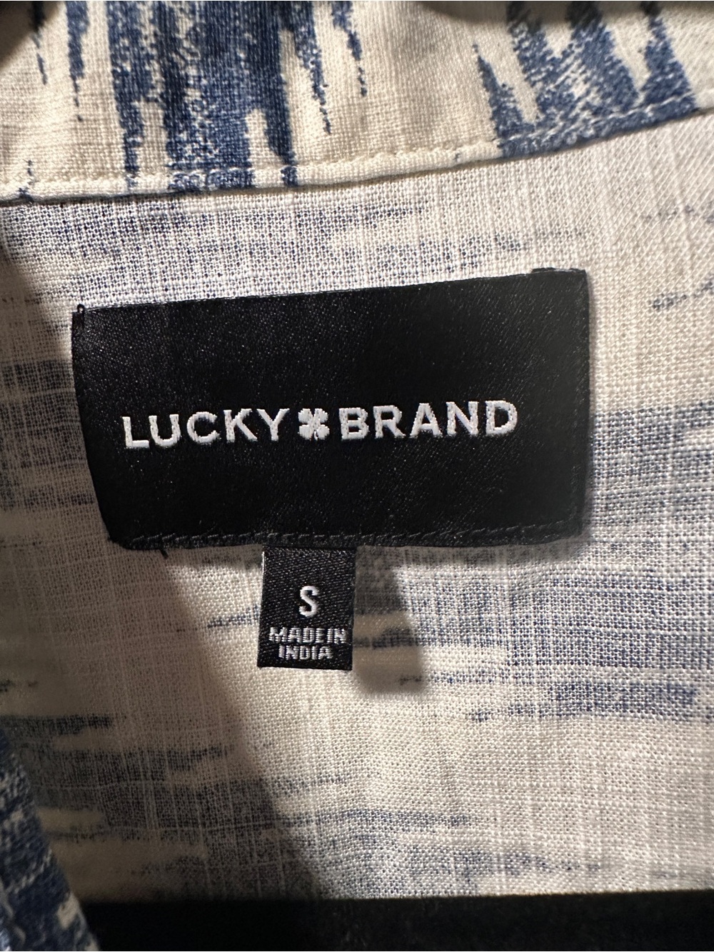 Small | Lucky Brand | Blue Cream Ikat Western Snap Short Sleeve Shirt NWOT - Picture 4 of 6